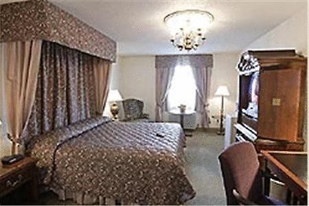 The Lodge Hotel And Conference Center Bettendorf Chambre photo
